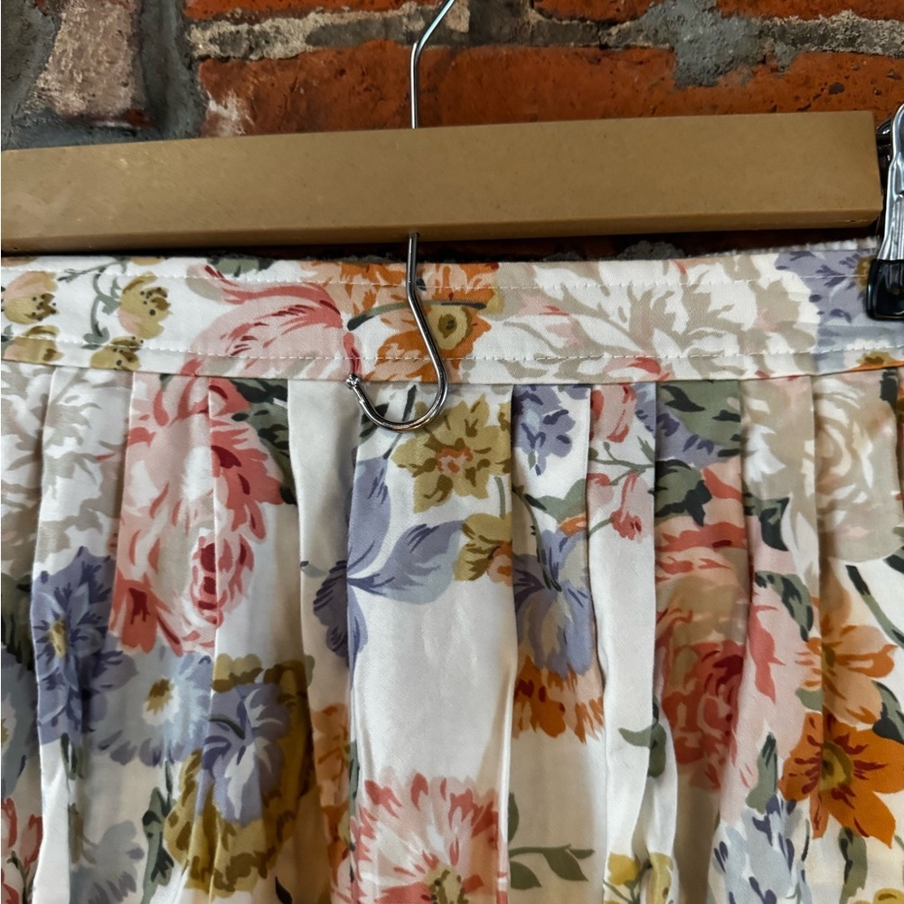 Vintage Floral Print Women's Skirt - Picture 5 of 9